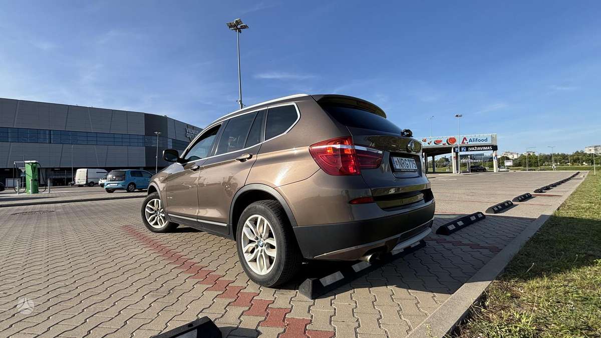 BMW X3, 3.0 l., off-road / crossover