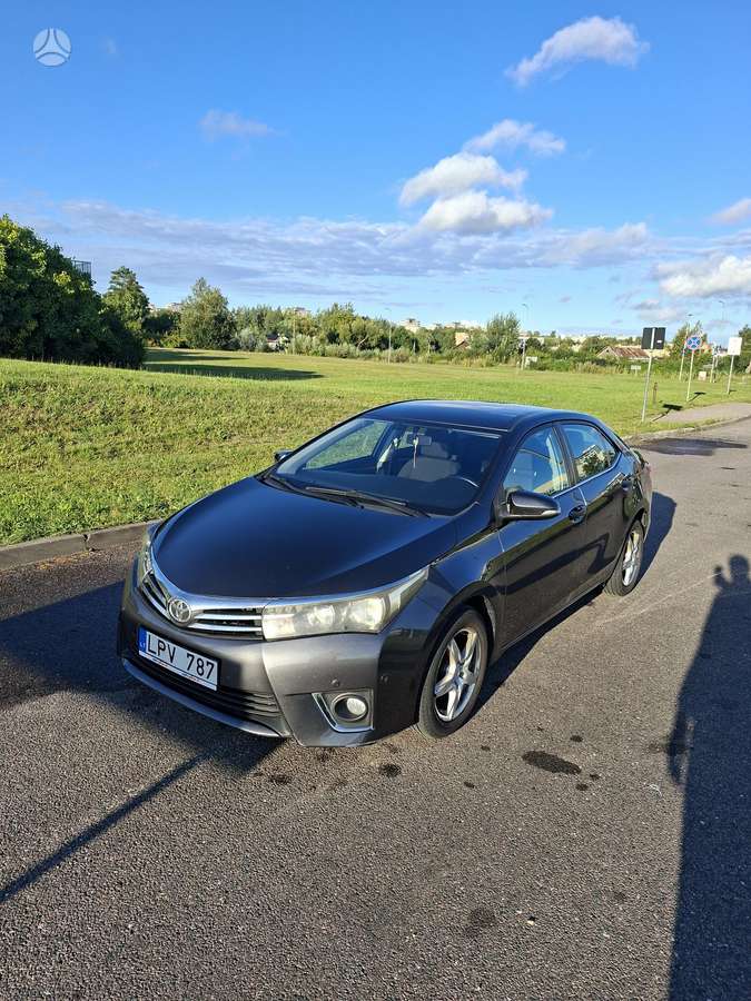 Toyota Corolla - 4