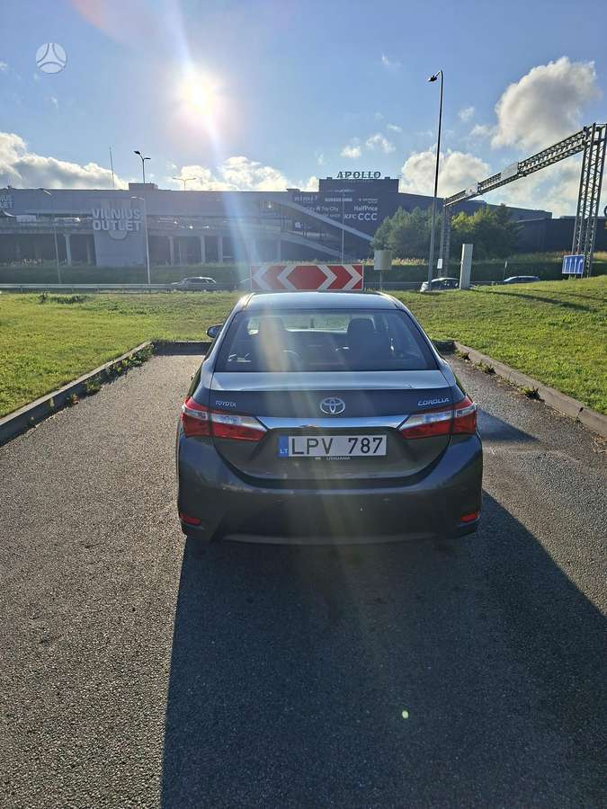 Toyota Corolla - 5