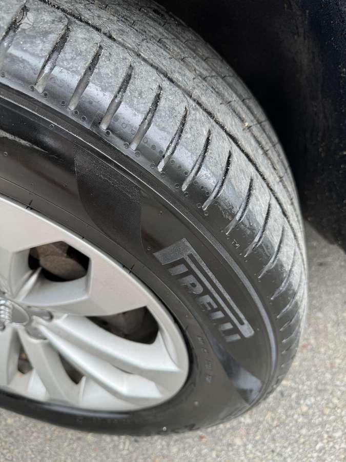 Audi Q5, 2.0 l., off-road / crossover