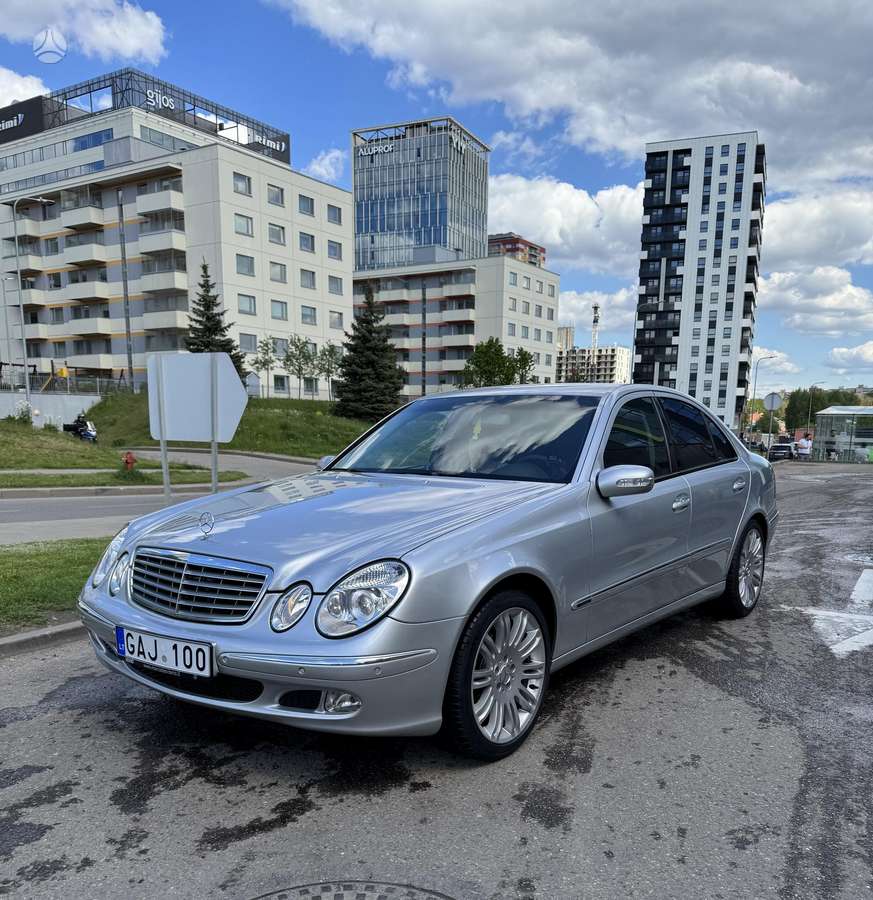 Mercedes-Benz E220, 2.2 l., Седан