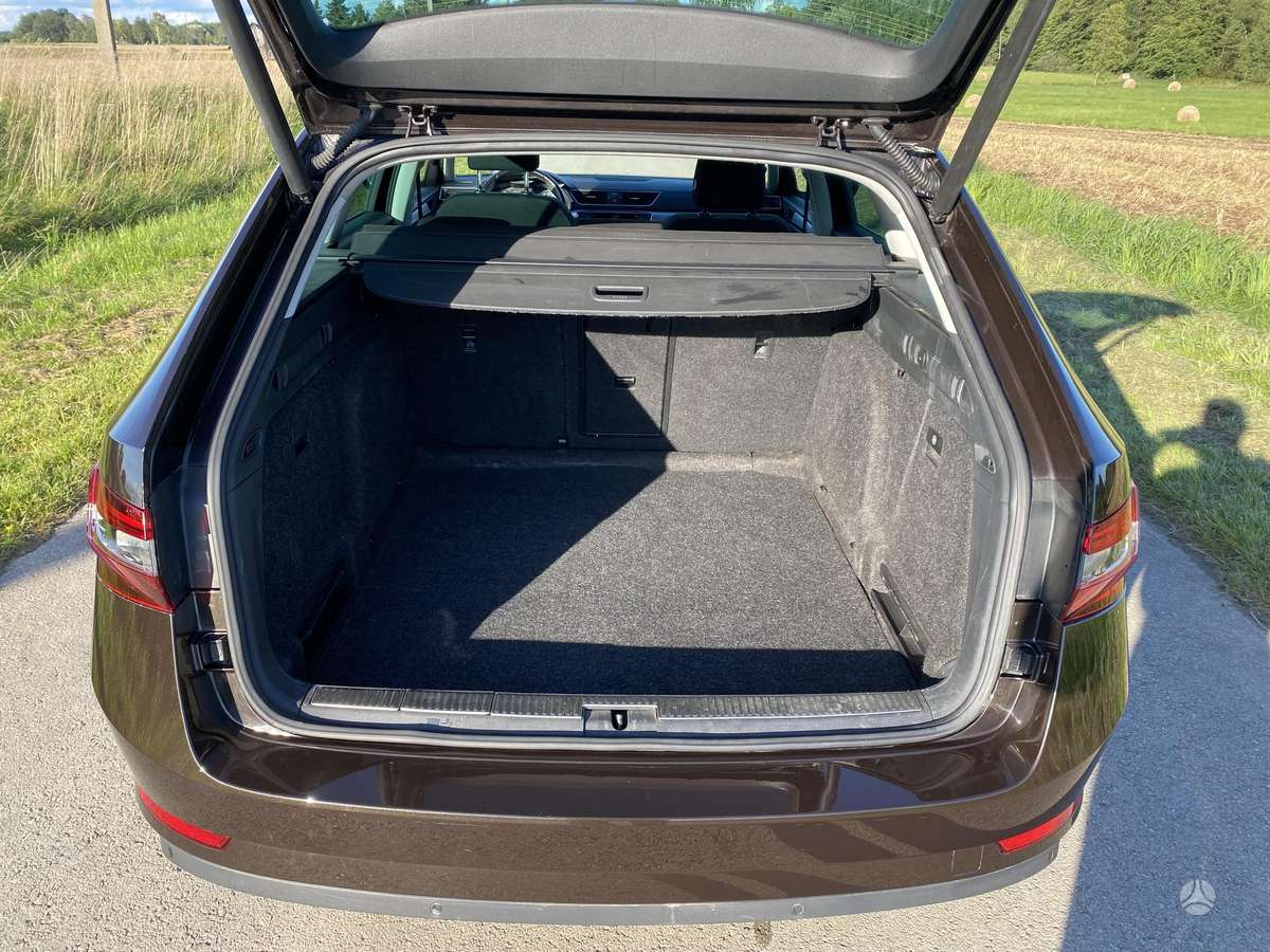 Skoda Superb, 1.6 l., Универсал