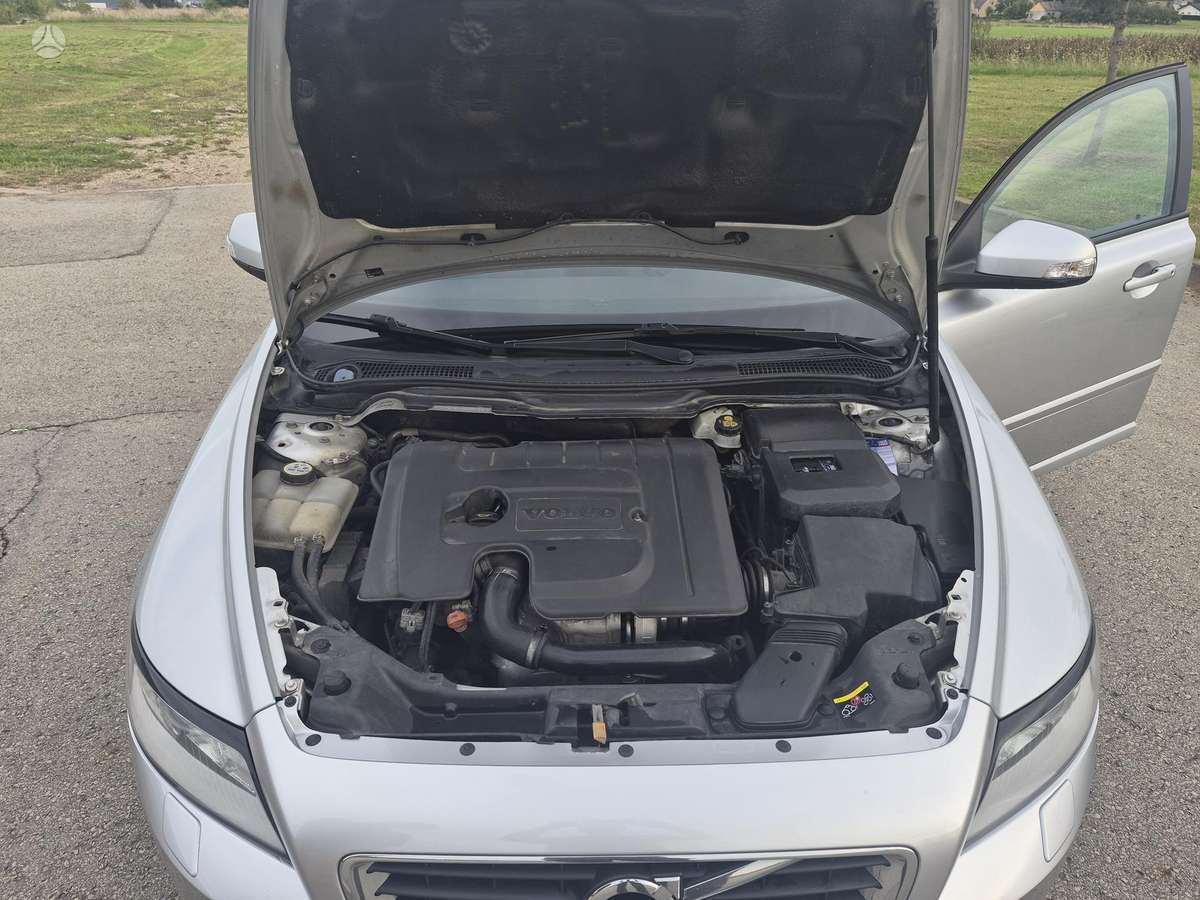 Volvo V50 - 9