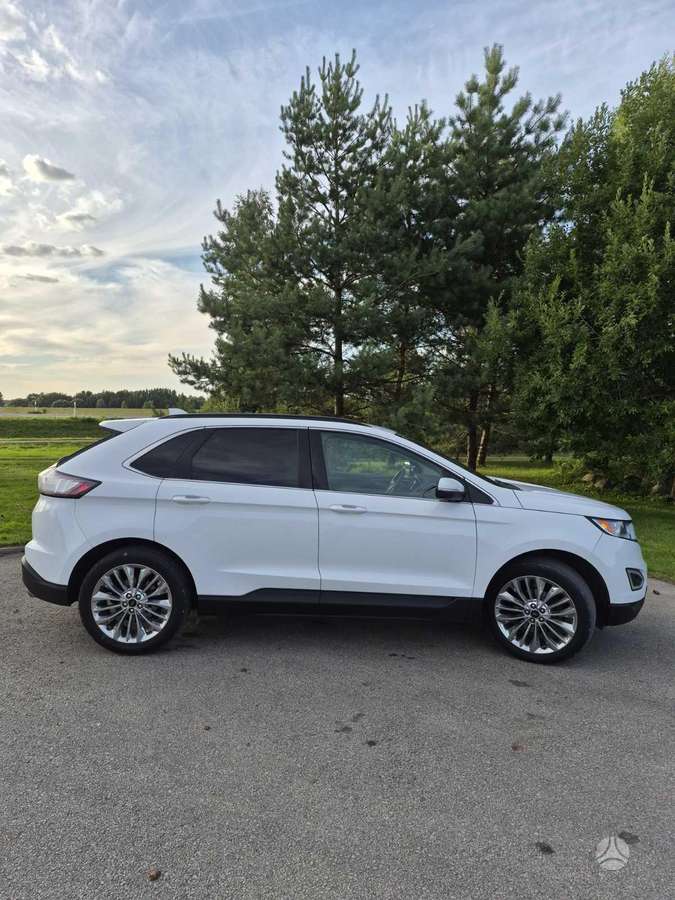 Ford Edge - 1