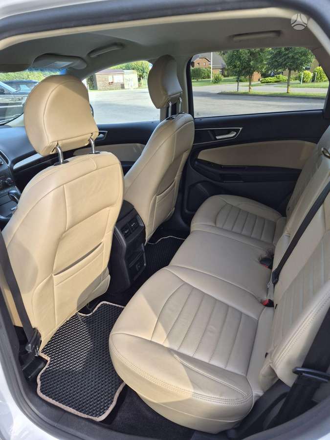 Ford Edge - 11
