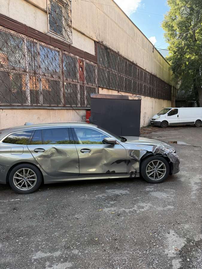 BMW 330, 3.0 l., Универсал