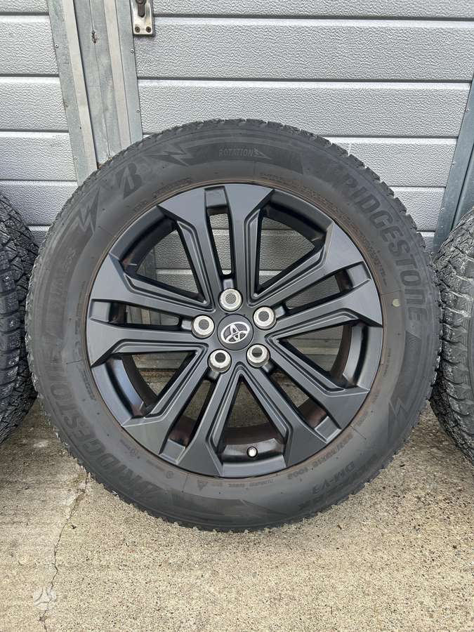 Toyota, lengvojo lydinio, R18