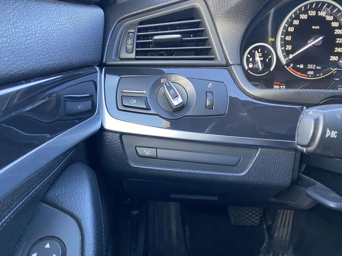 BMW 520, 2.0 l., Седан
