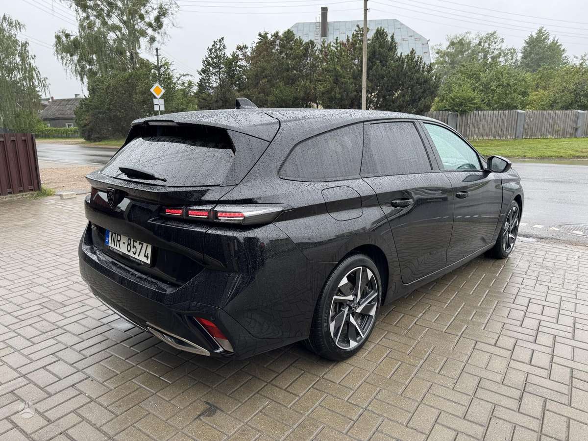 Peugeot 308, 1.2 l., Универсал