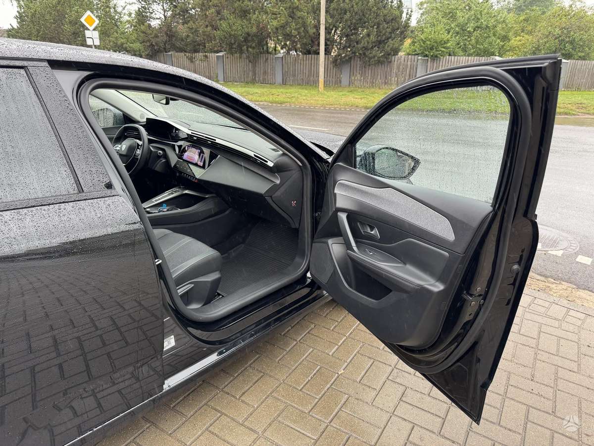 Peugeot 308, 1.2 l., Универсал