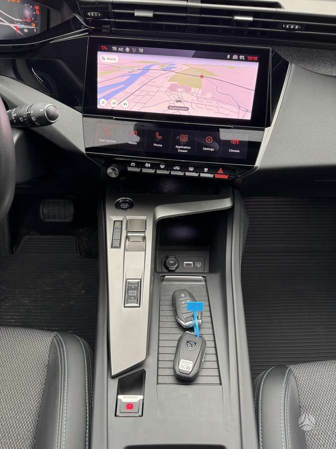 Peugeot 308, 1.2 l., Универсал