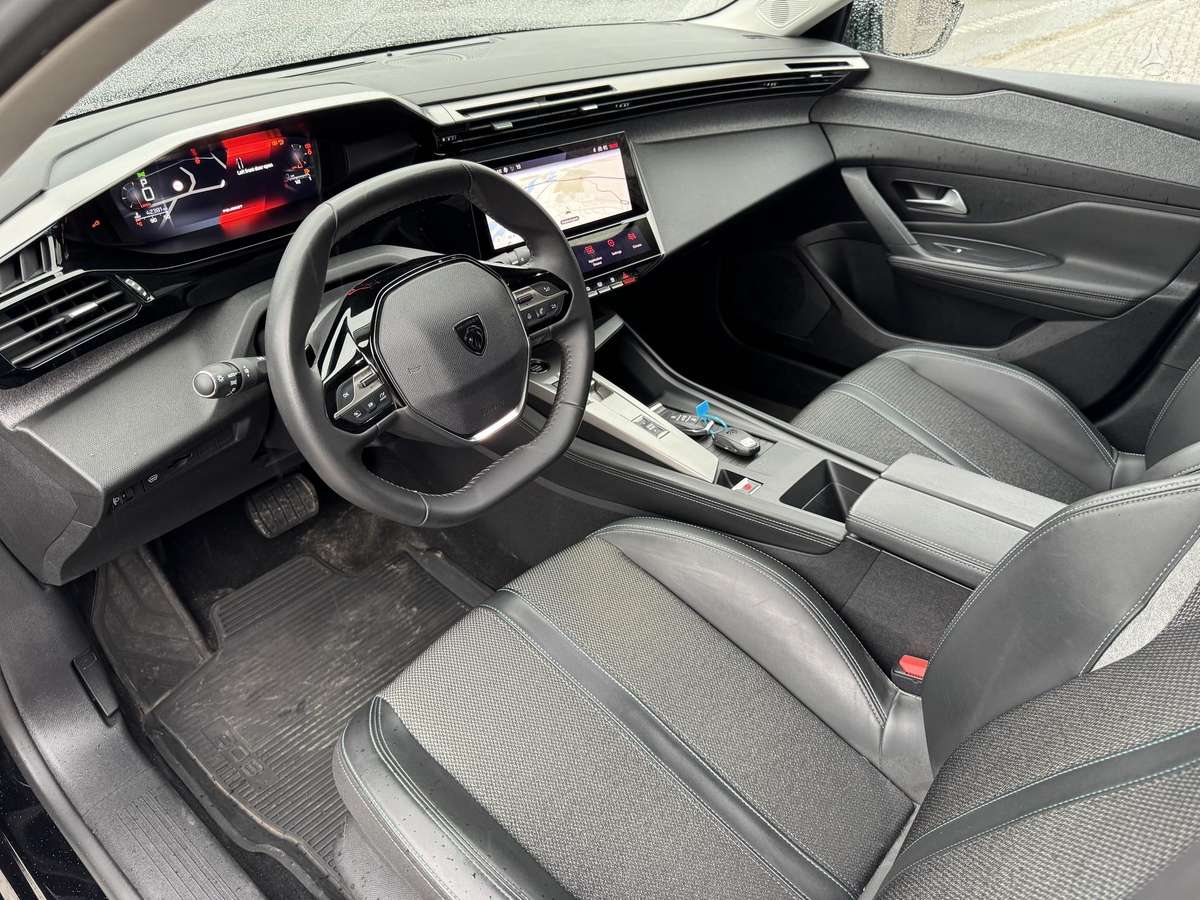 Peugeot 308, 1.2 l., Универсал