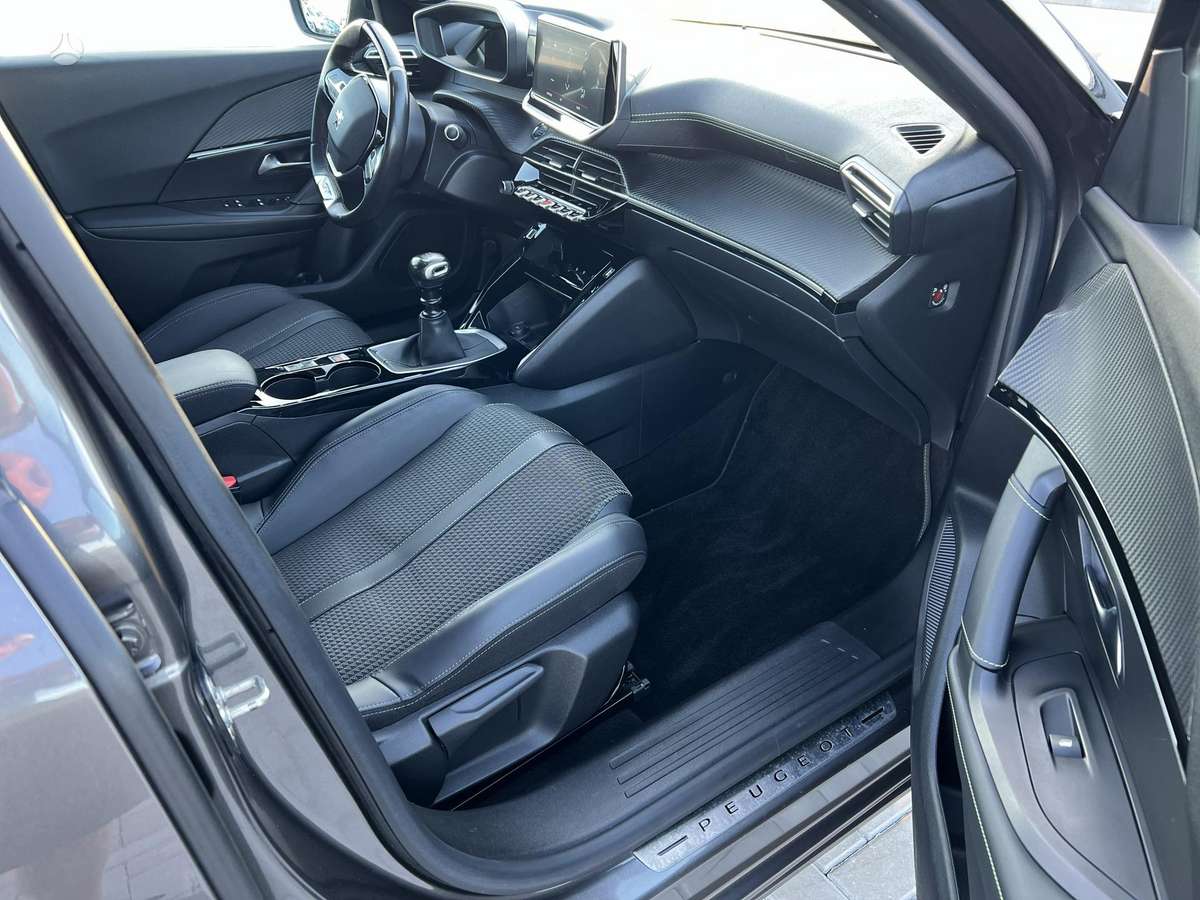 Peugeot 2008 - 10