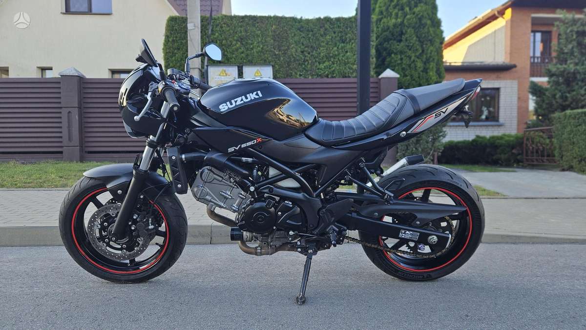 Suzuki SV 650cc, street / classic