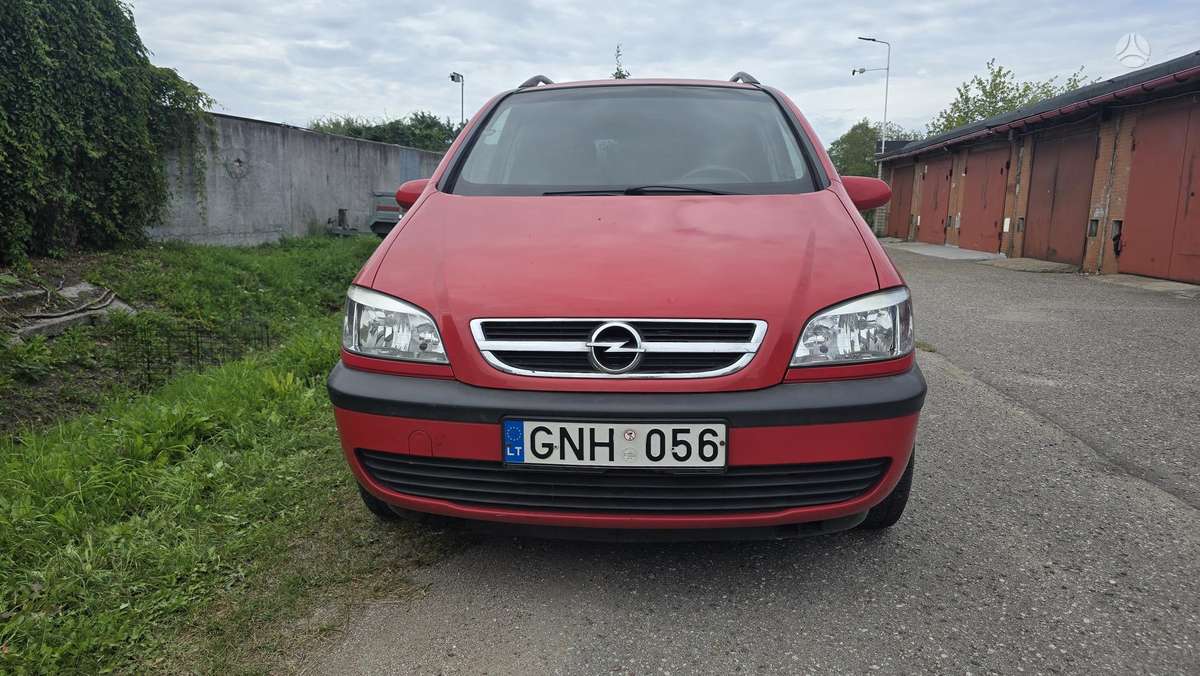 Opel Zafira, Минивэн