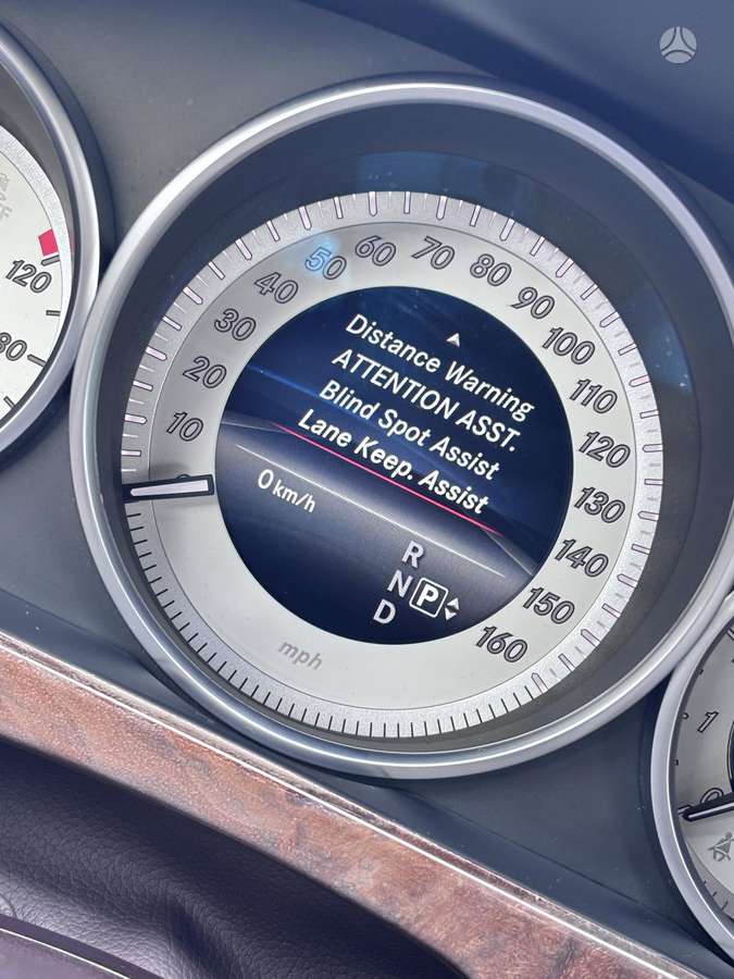 Mercedes-Benz E350, 3.5 l., Седан