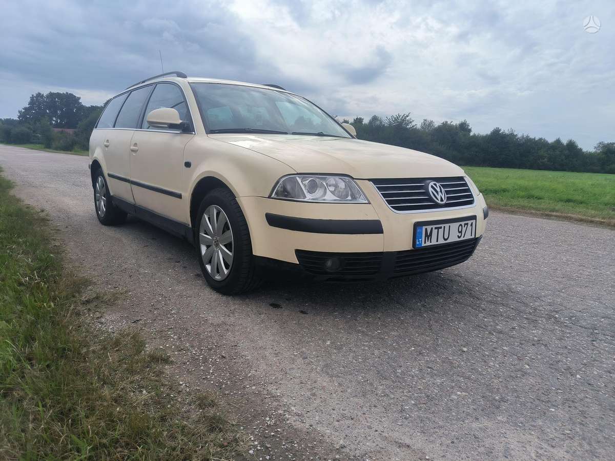 Volkswagen Passat - 1