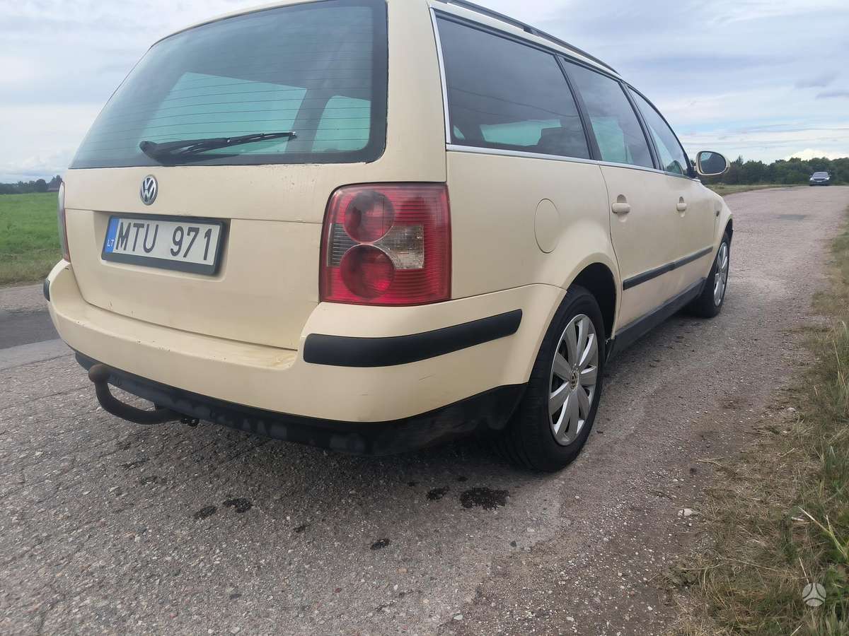 Volkswagen Passat - 4