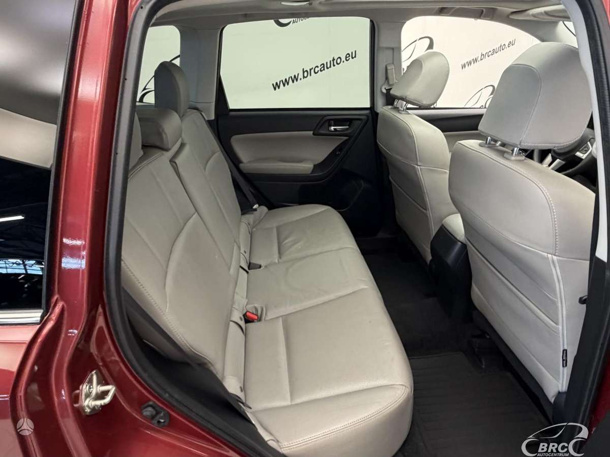 Subaru Forester, 2.5 l., off-road / crossover