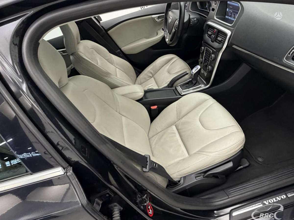 Volvo V40 - 6