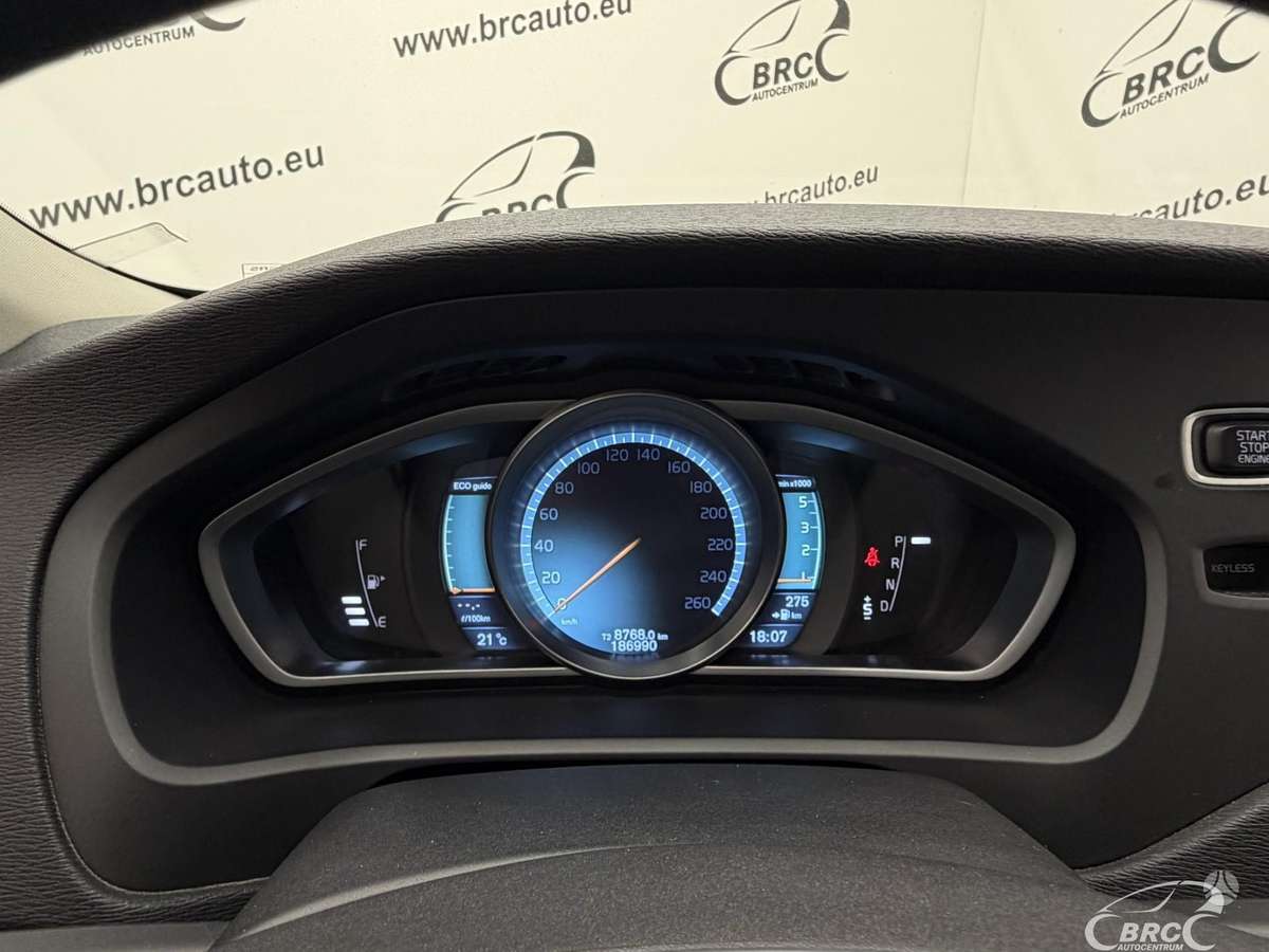 Volvo V40, 2.0 l., hatchback