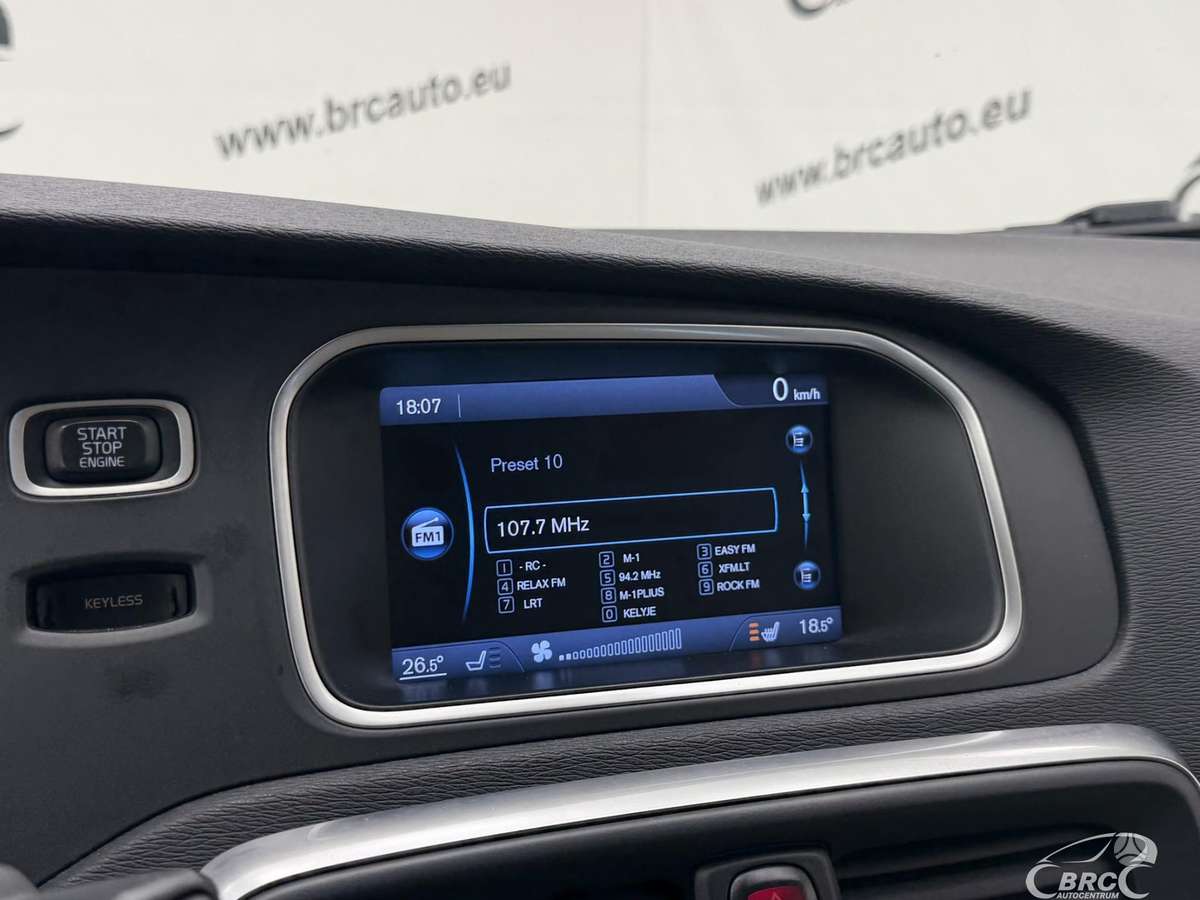 Volvo V40, 2.0 l., hatchback