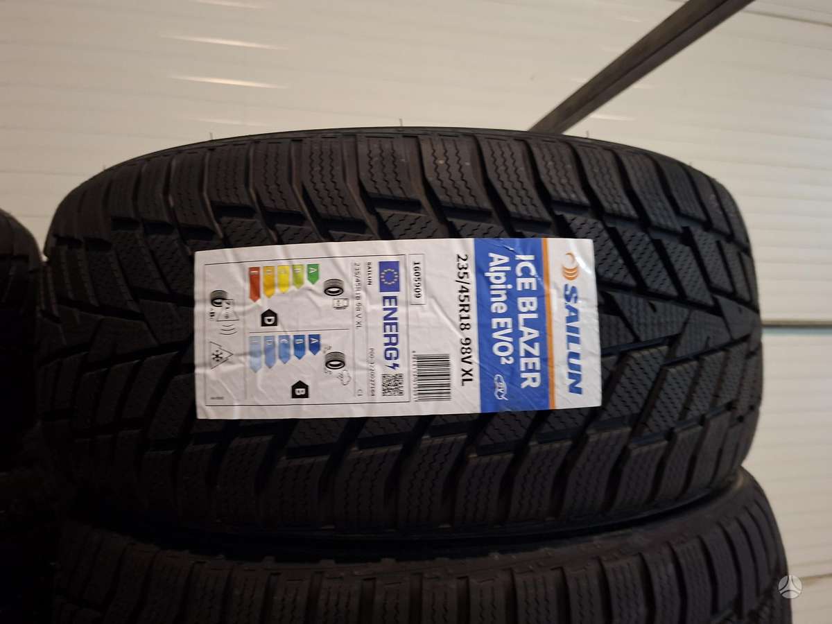 Sailun ALPINE EVO 2, winter 235/45 R18