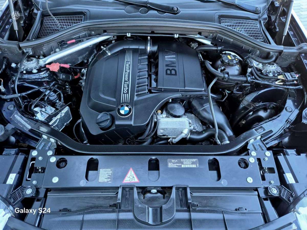 BMW X3, 3.0 l., off-road / crossover