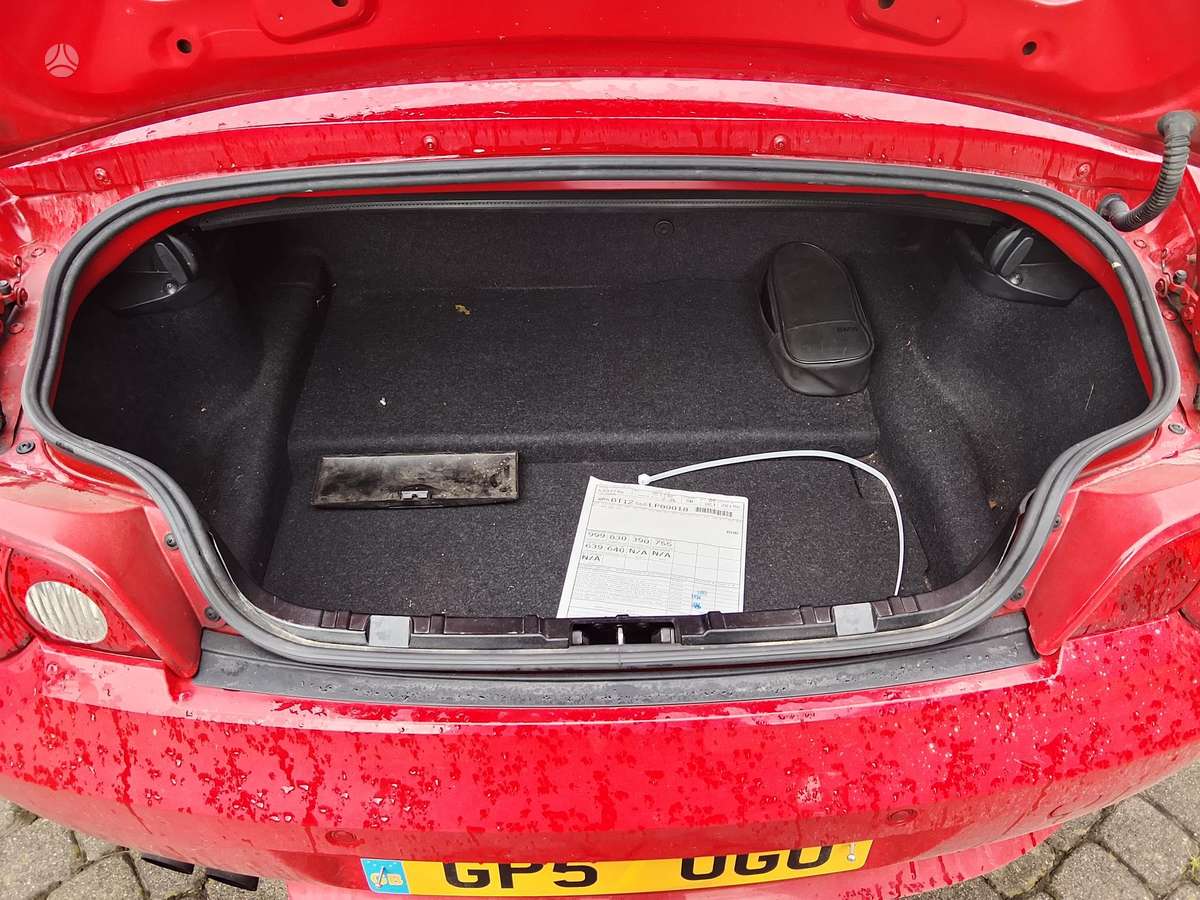 BMW Z4, 2.2 l., coupe