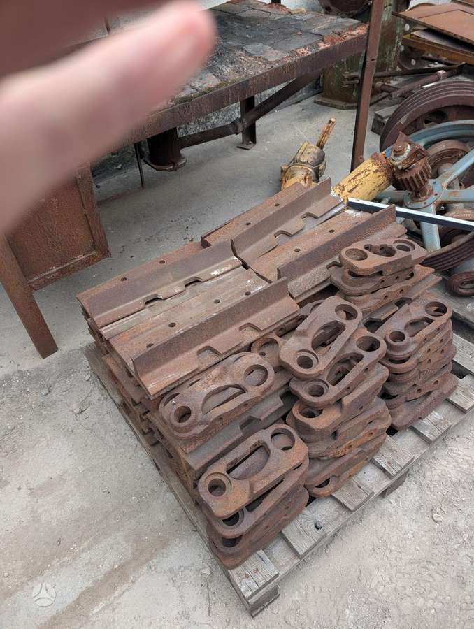-Kita- T130, statybos ir kelių tiesimo technika