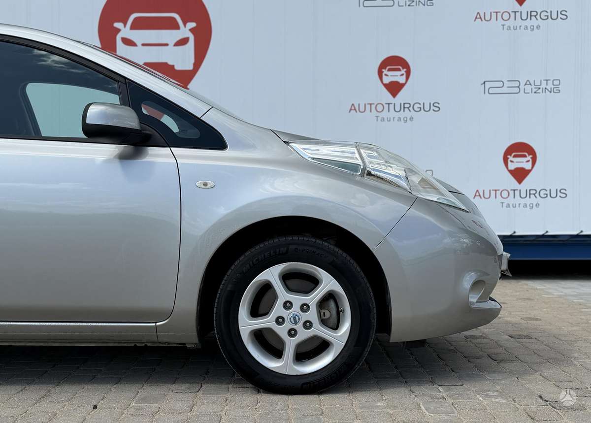 Nissan Leaf, 24 кВт·ч, Хэтчбек