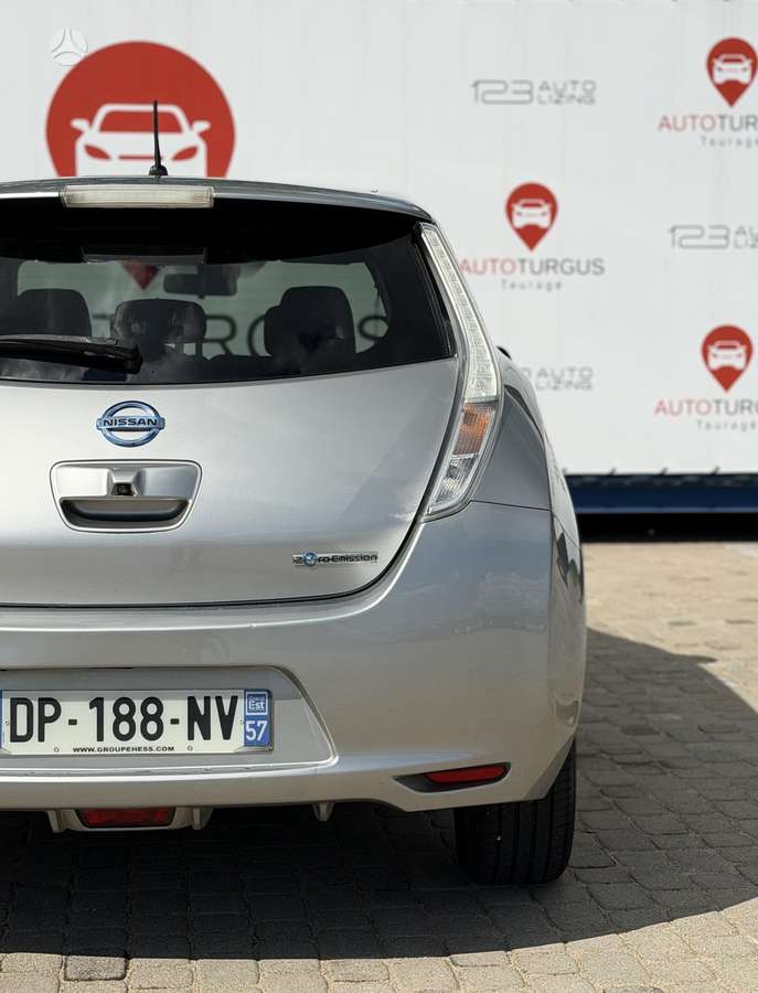 Nissan Leaf, 24 кВт·ч, Хэтчбек