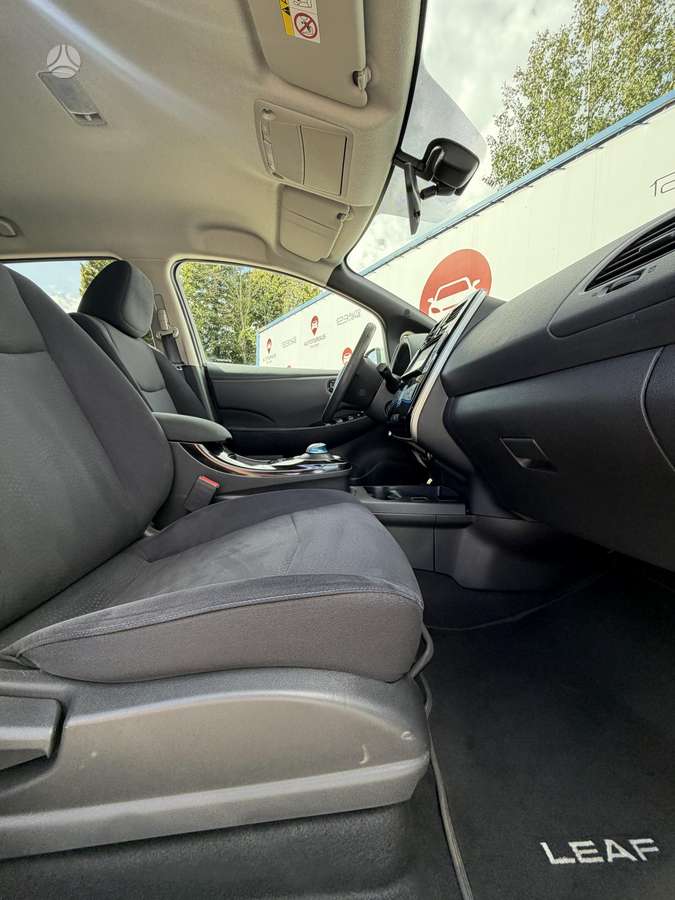 Nissan Leaf, 24 кВт·ч, Хэтчбек