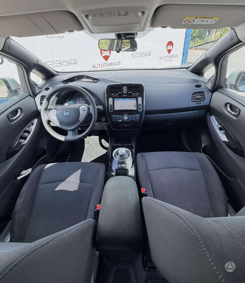 Nissan Leaf, 24 кВт·ч, Хэтчбек