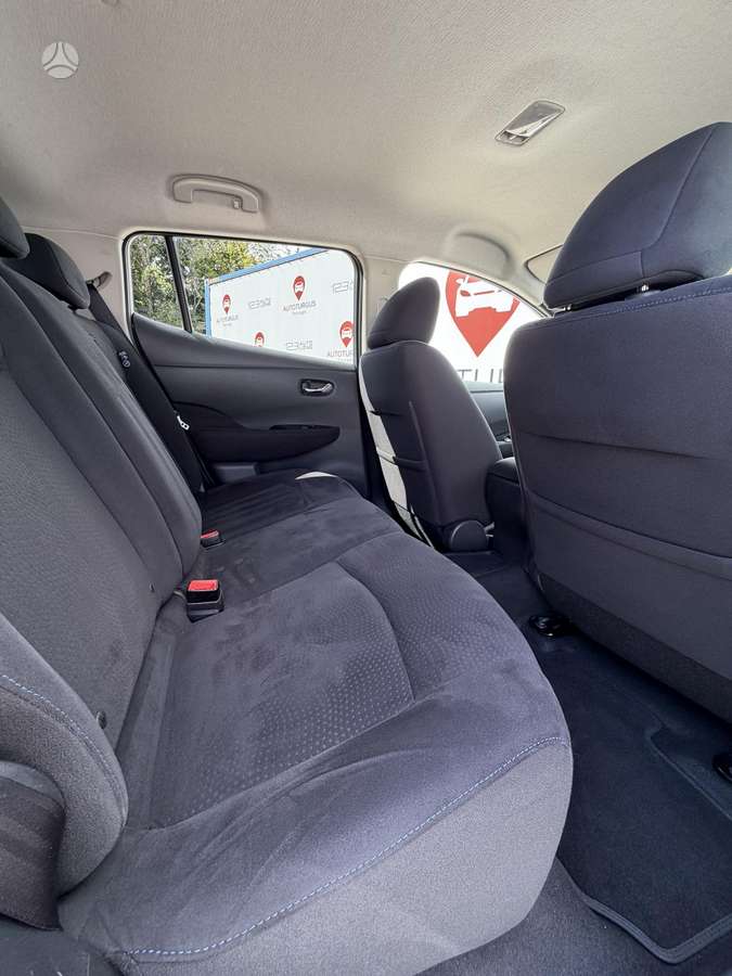 Nissan Leaf, 24 кВт·ч, Хэтчбек