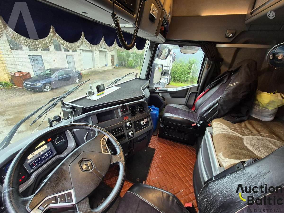 Renault T520, other