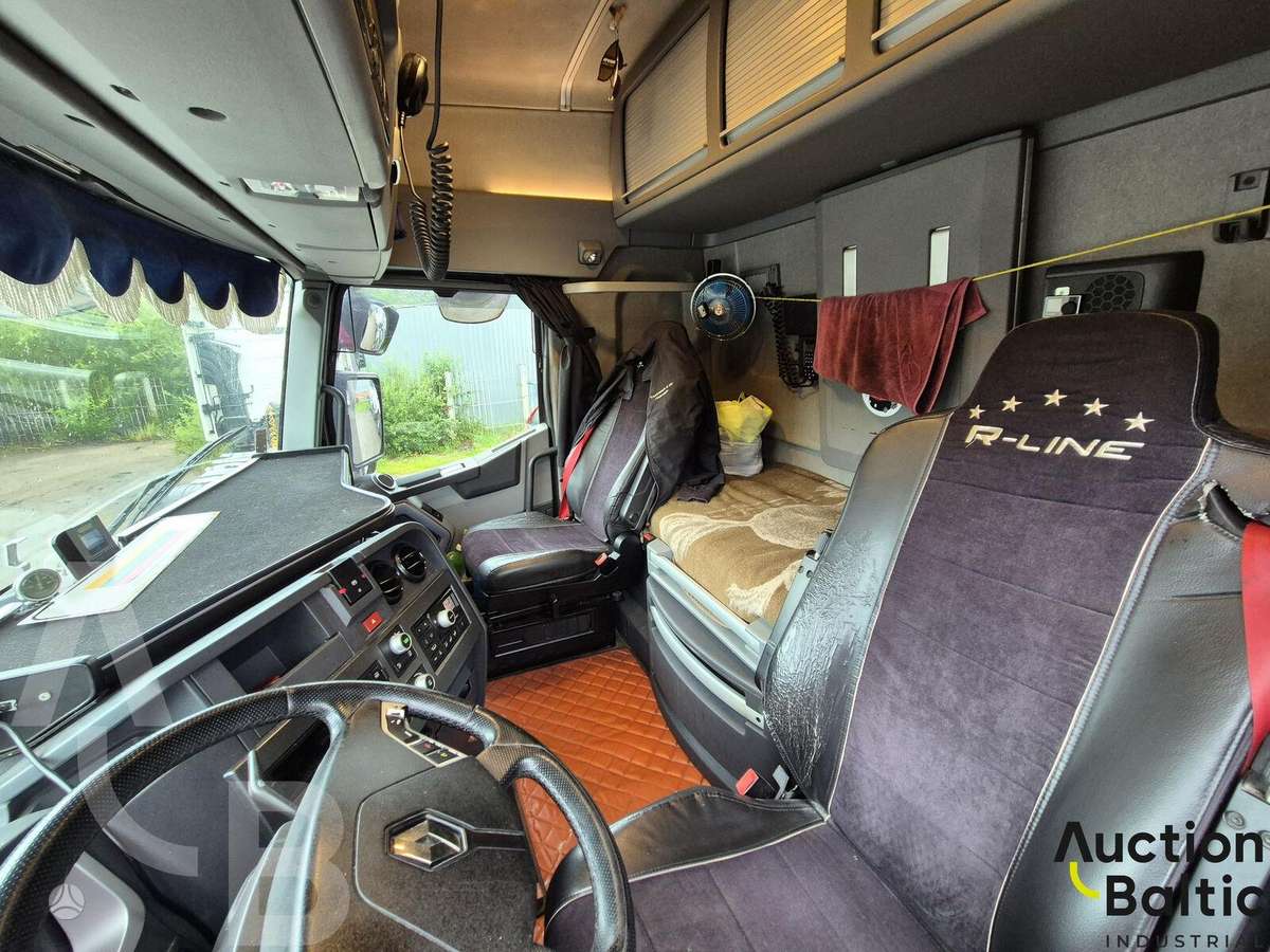 Renault T520, kita