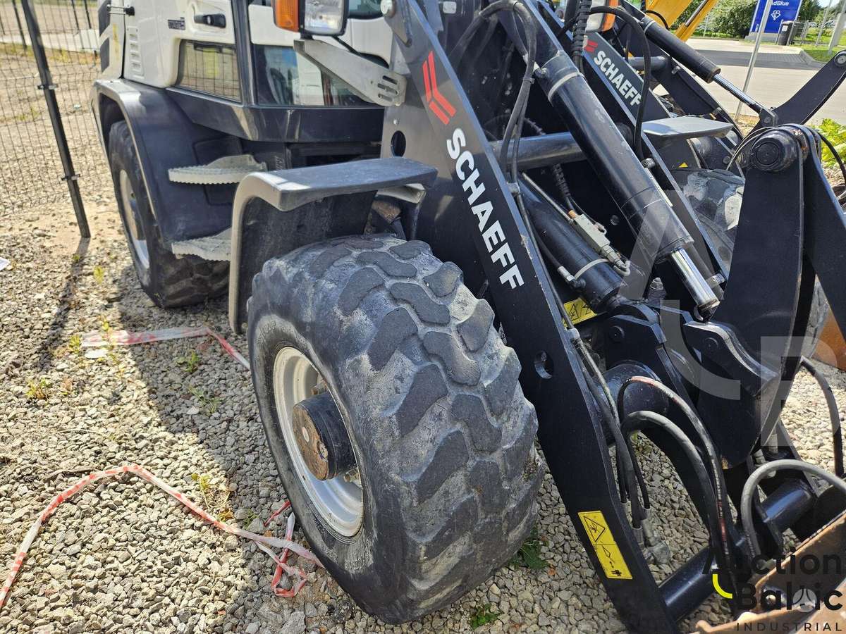 Schaeff TL80, frontaliniai krautuvai