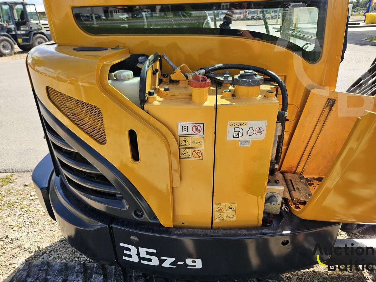 Hyundai Robex 35 Z-9, mini excavator