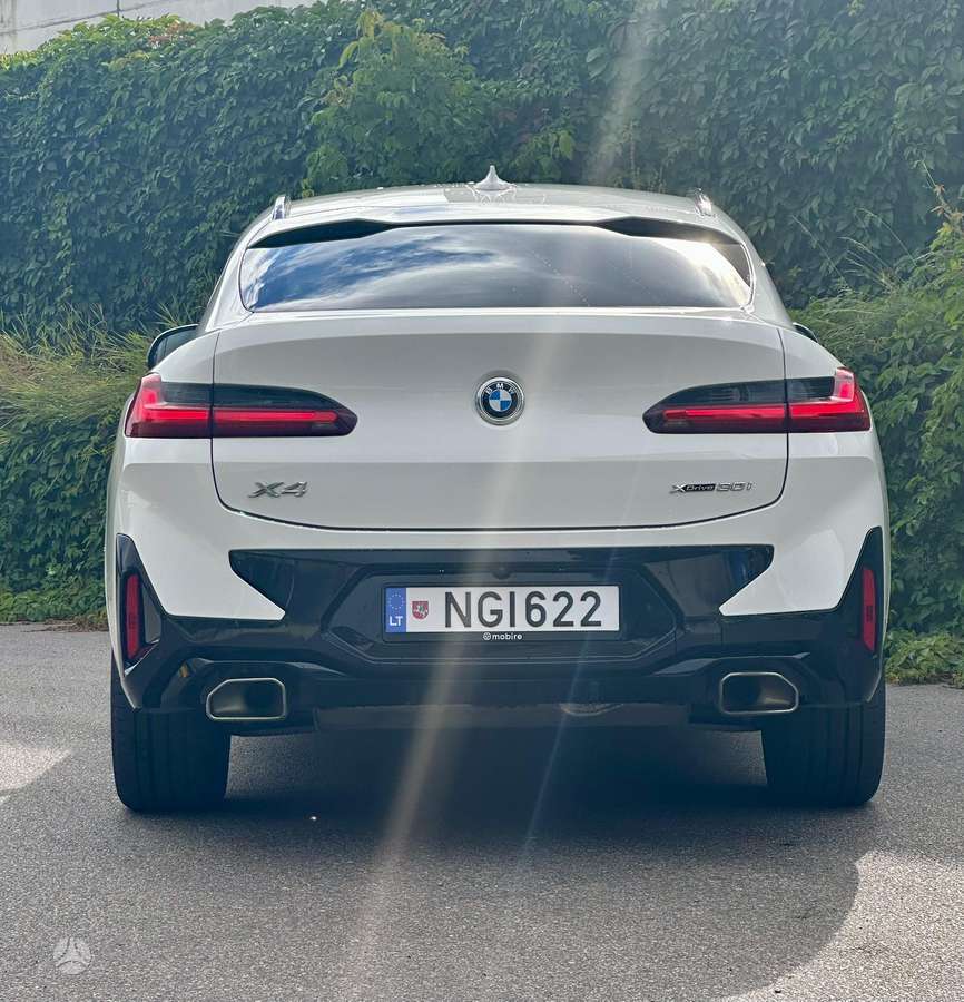 BMW X4, off-road / crossover