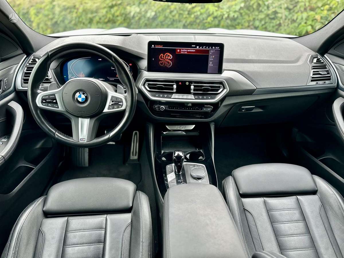 BMW X4, off-road / crossover