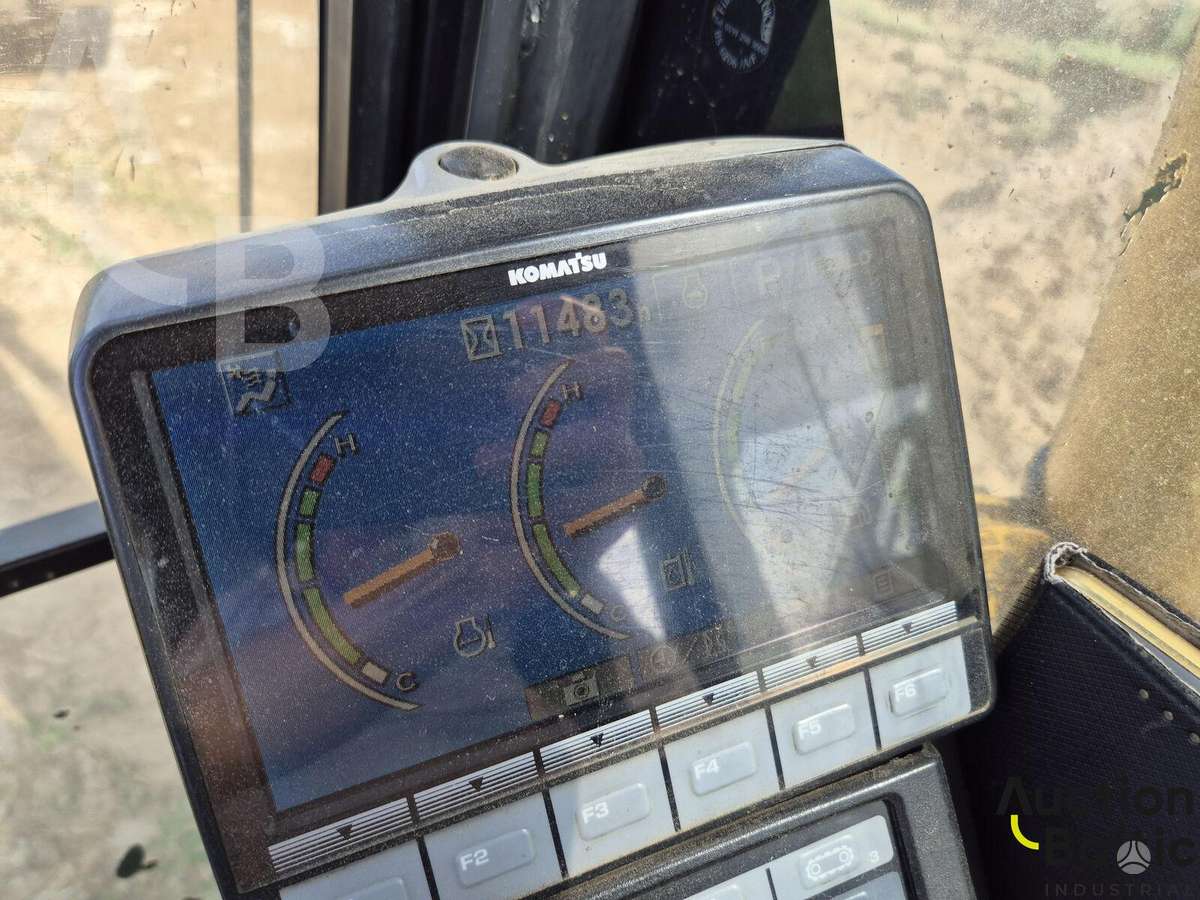 Komatsu PC350LC-8, excavator