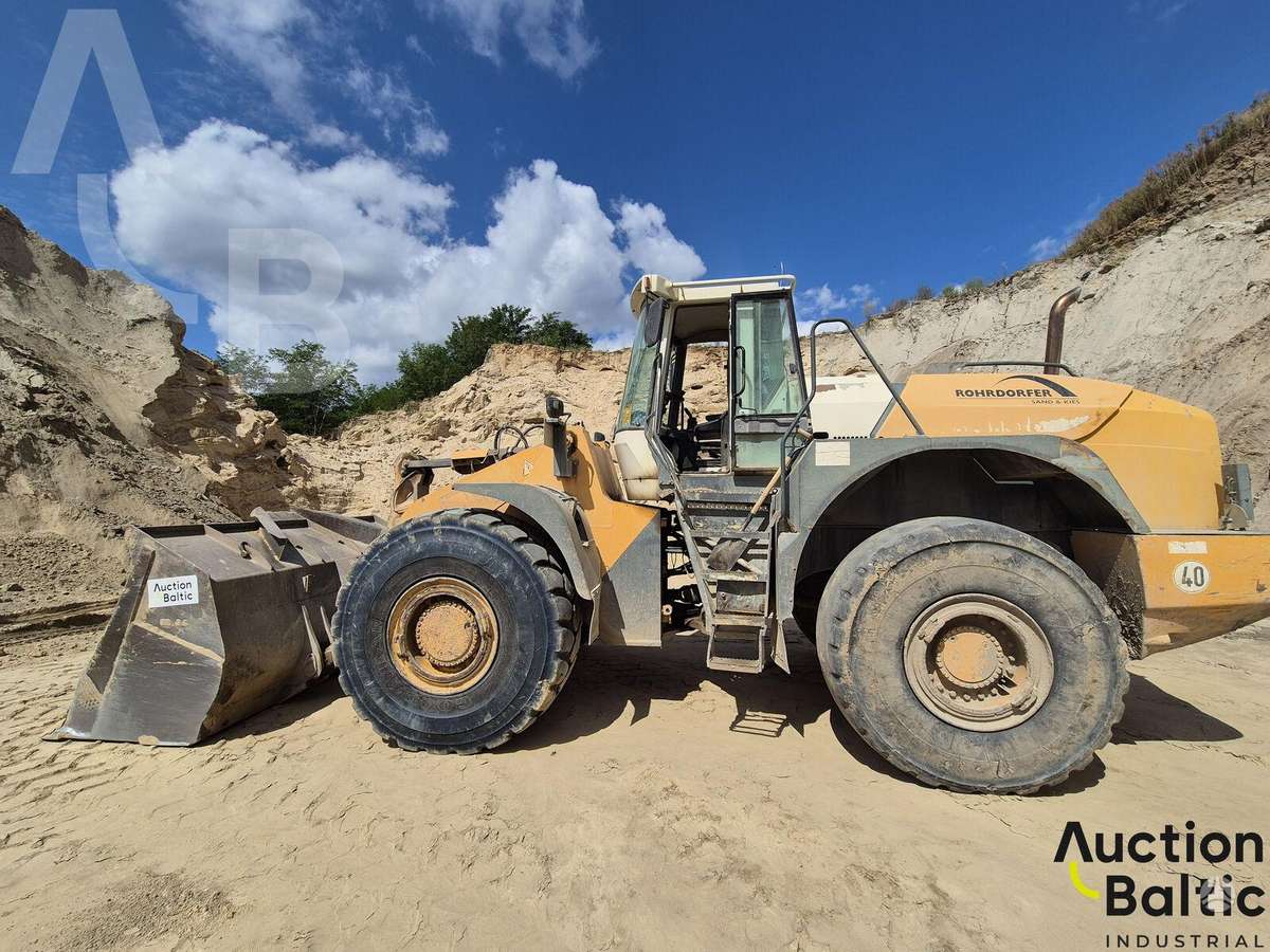Liebherr L 564, frontal loader