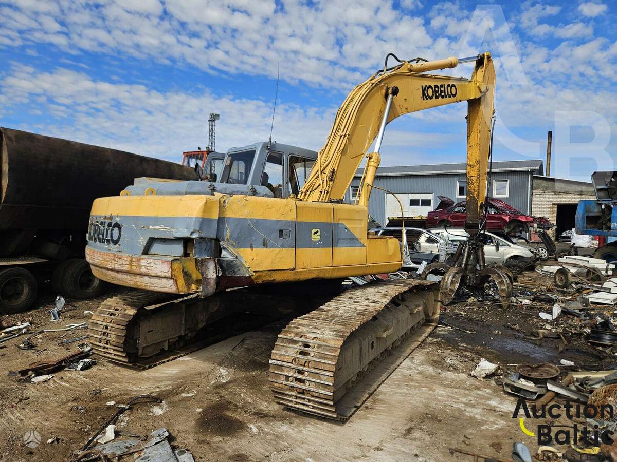 Kobelco SK 210 LC-1A, экскаваторы