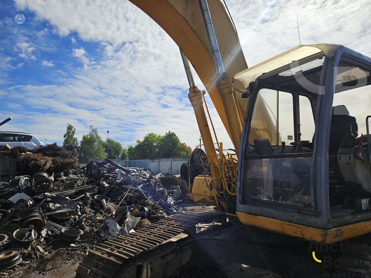 Kobelco SK 210 LC-1A, excavator