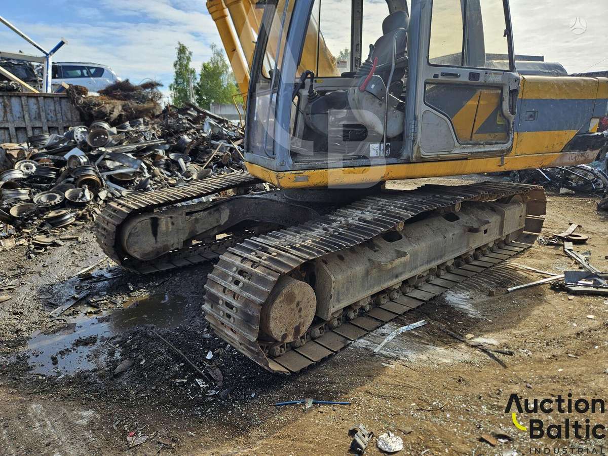 Kobelco SK 210 LC-1A, excavator