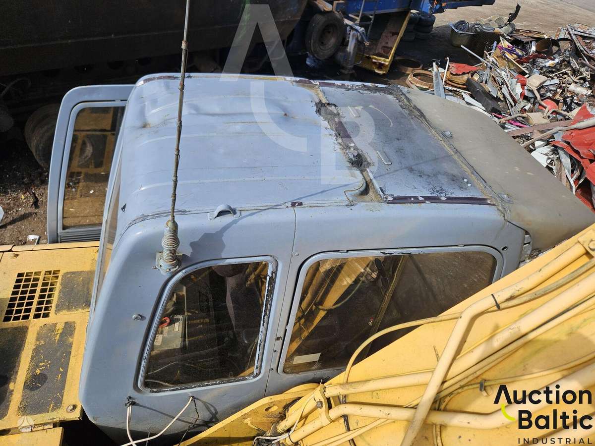 Kobelco SK 210 LC-1A, экскаваторы