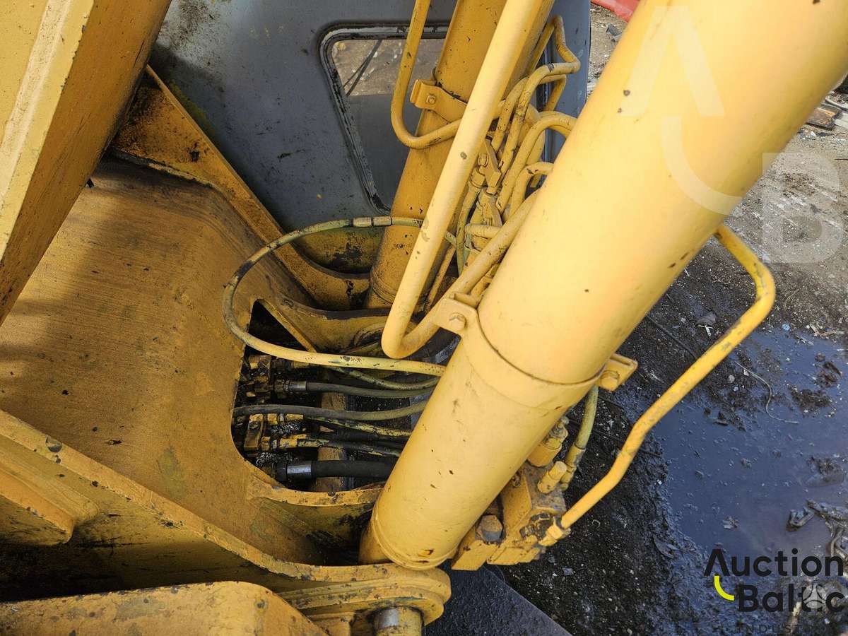Kobelco SK 210 LC-1A, excavator
