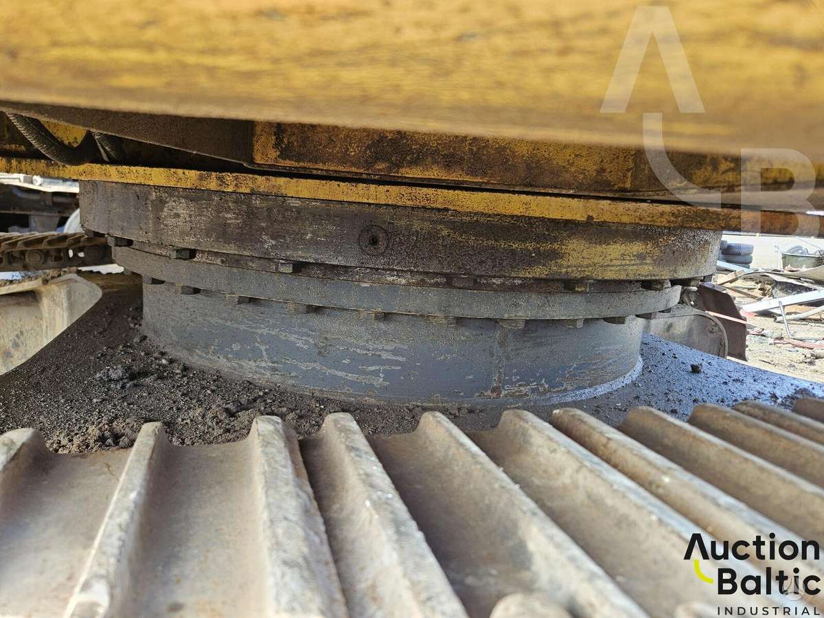 Kobelco SK 210 LC-1A, экскаваторы