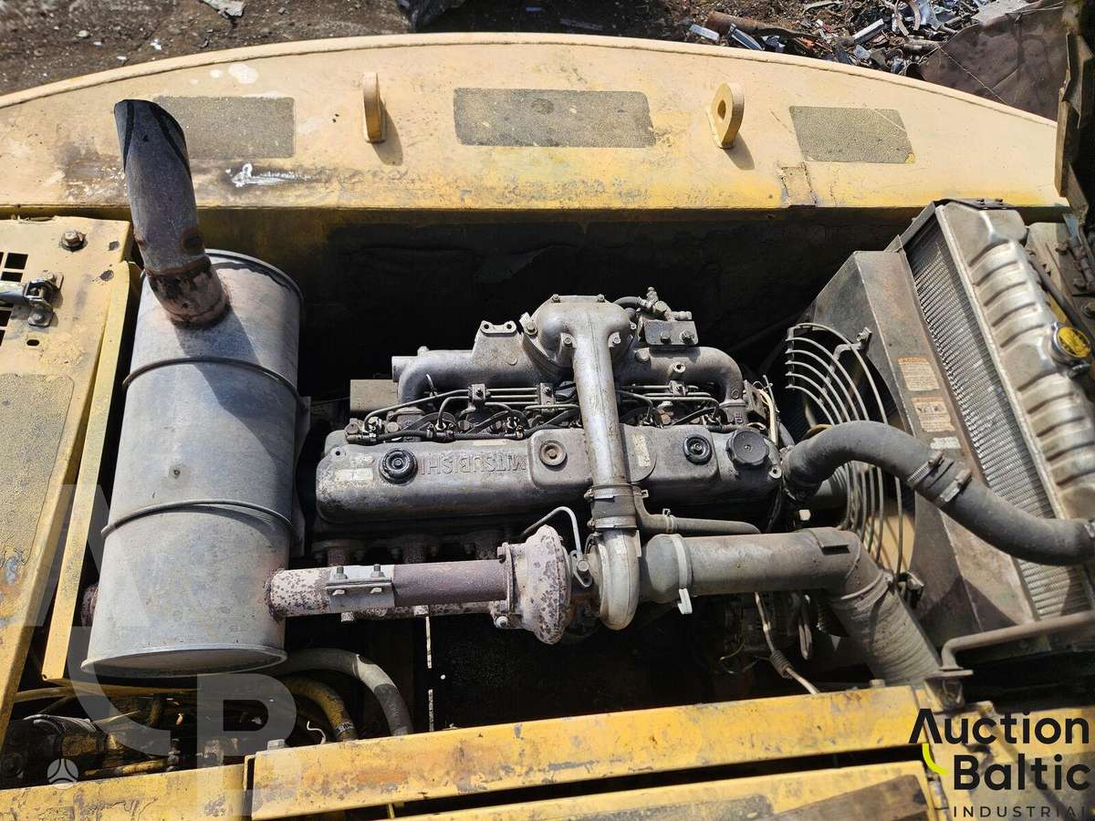 Kobelco SK 210 LC-1A, excavator